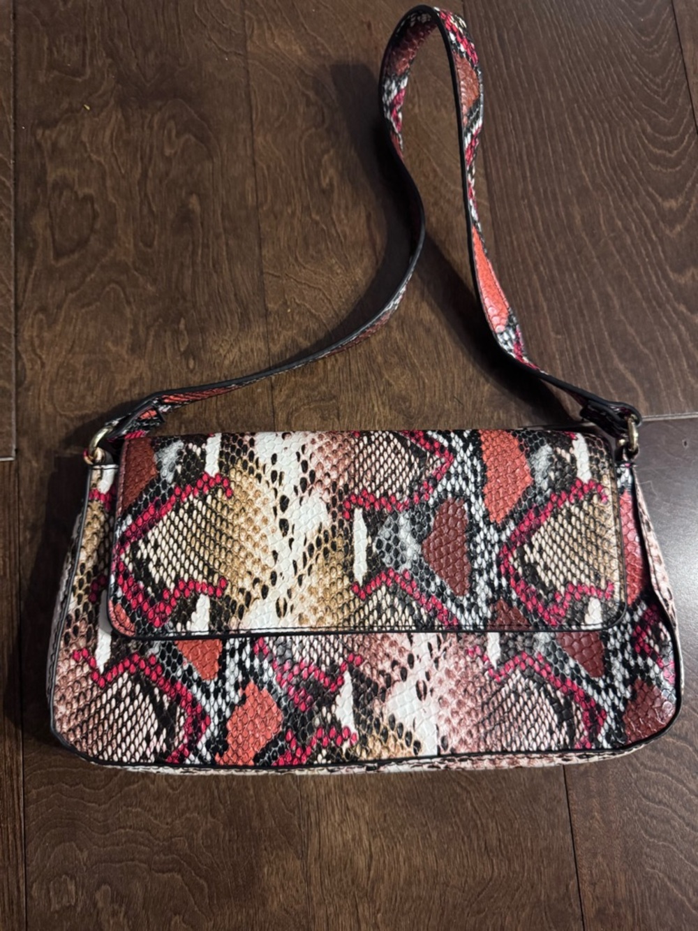 Snake-Print Shoulder Bag in Multicolor